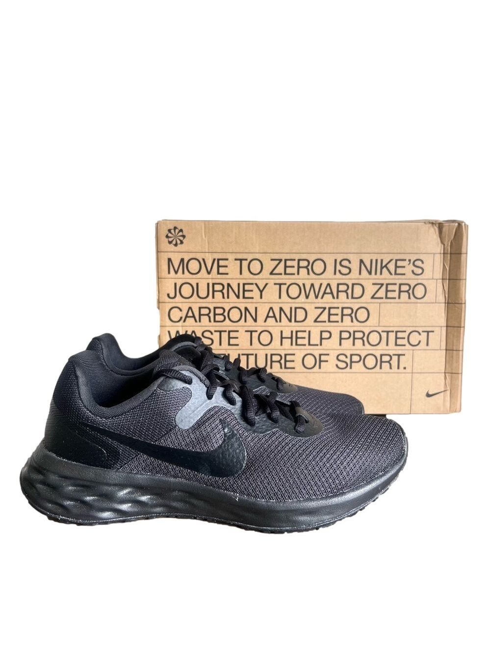 Nike NEW Women's Revolution 6NN Black Smoke Grey Shoe Size 8.5 #B1402